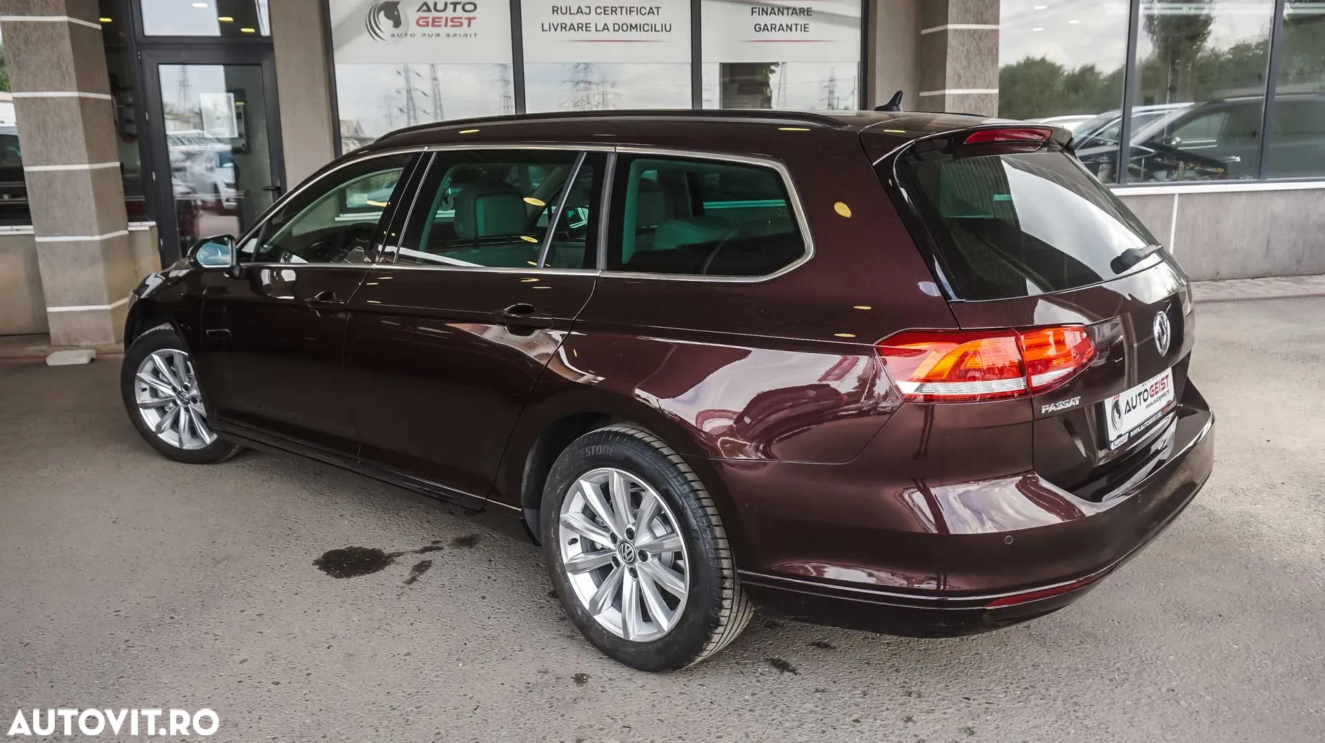 Volkswagen Passat Variant 2.0 TDI DSG Comfortline - 31
