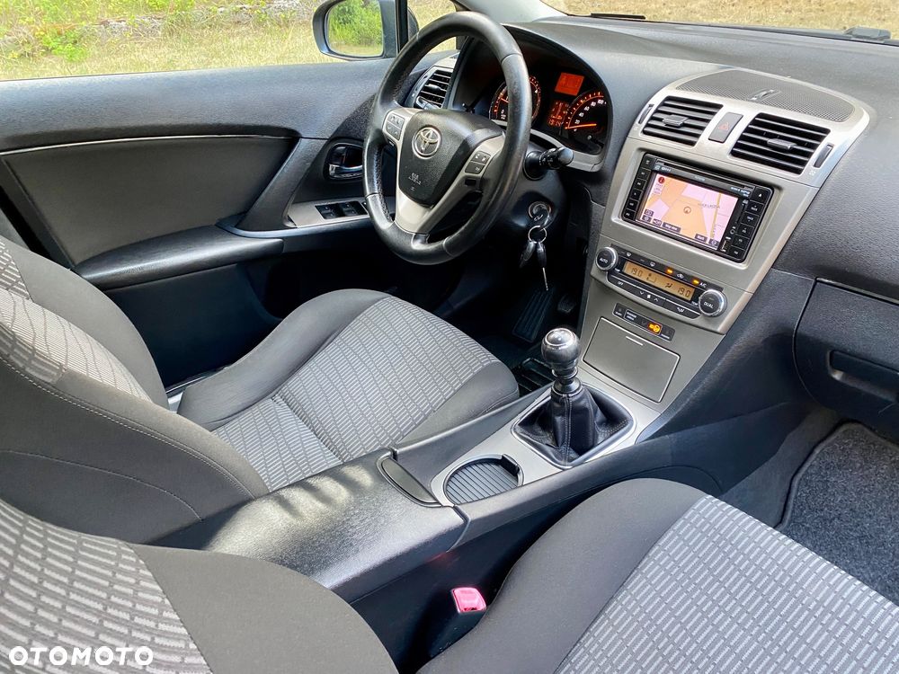 Toyota Avensis 2.0 D-4D PowerBoost Style - 13