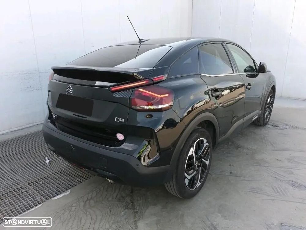 Citroën C4 PureTech 130 Stop&Start EAT8 SHINE - 4