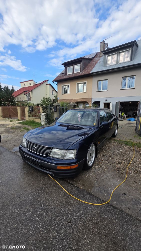 Lexus LS - 7