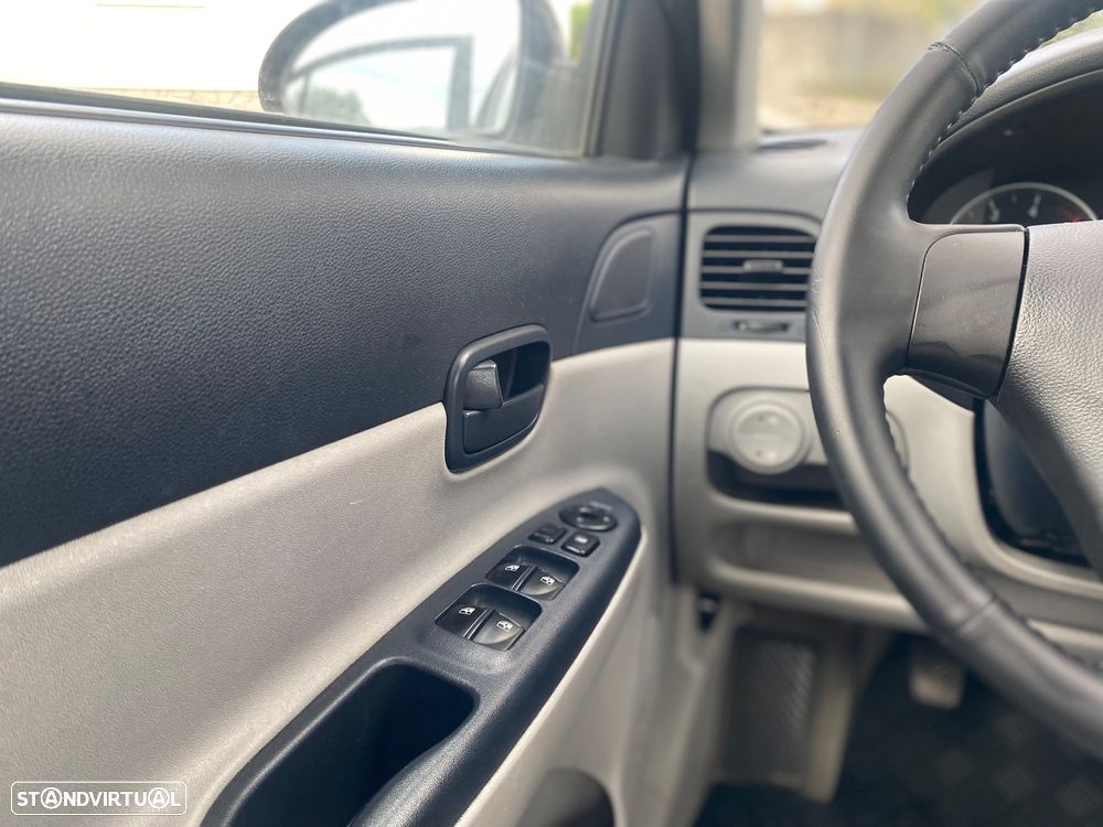 Hyundai Accent 1.5 CRDi VGT Style - 11