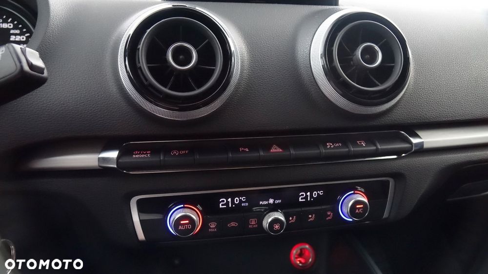 Audi A3 Sportback - 36