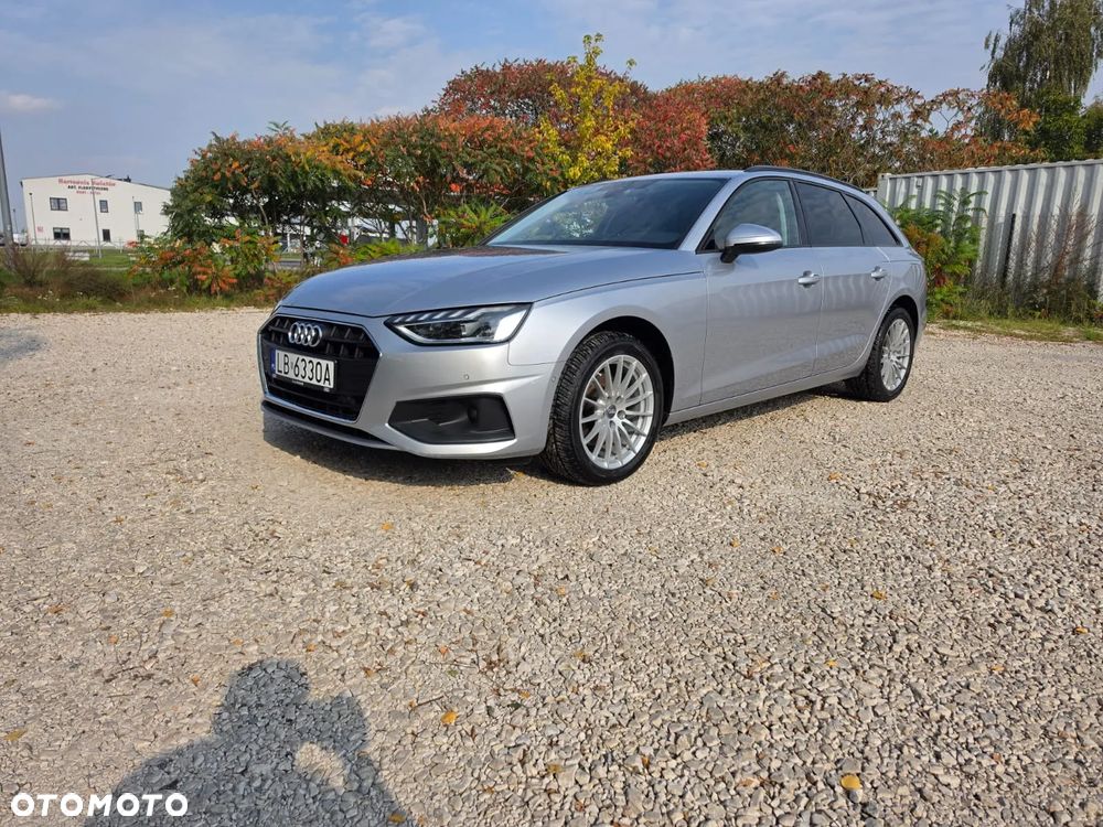 Audi A4 Avant 2023 photo 3