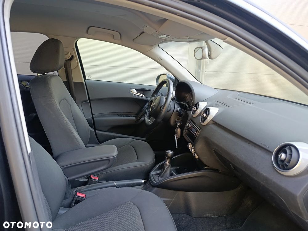 Audi A1 Sportback 1.2 TFSI S line edition - 10