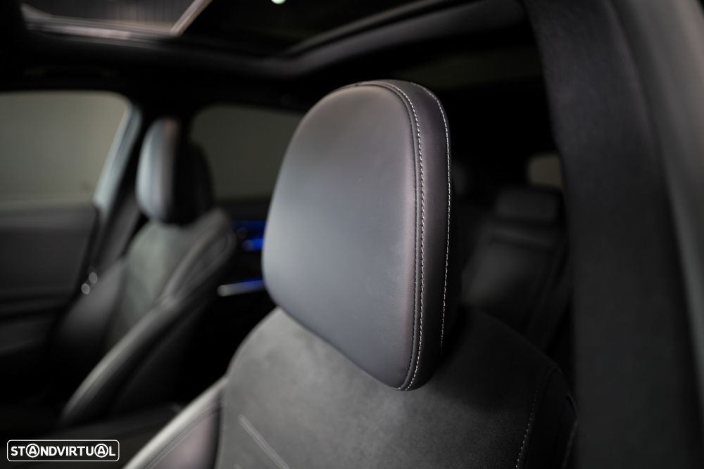 Mercedes-Benz C 300 e AMG Line - 17