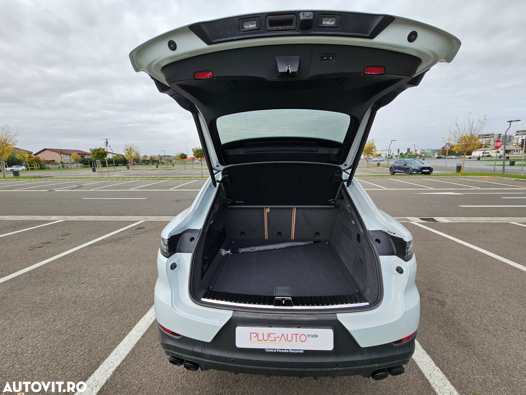 Porsche Cayenne Coupe Standard - 20