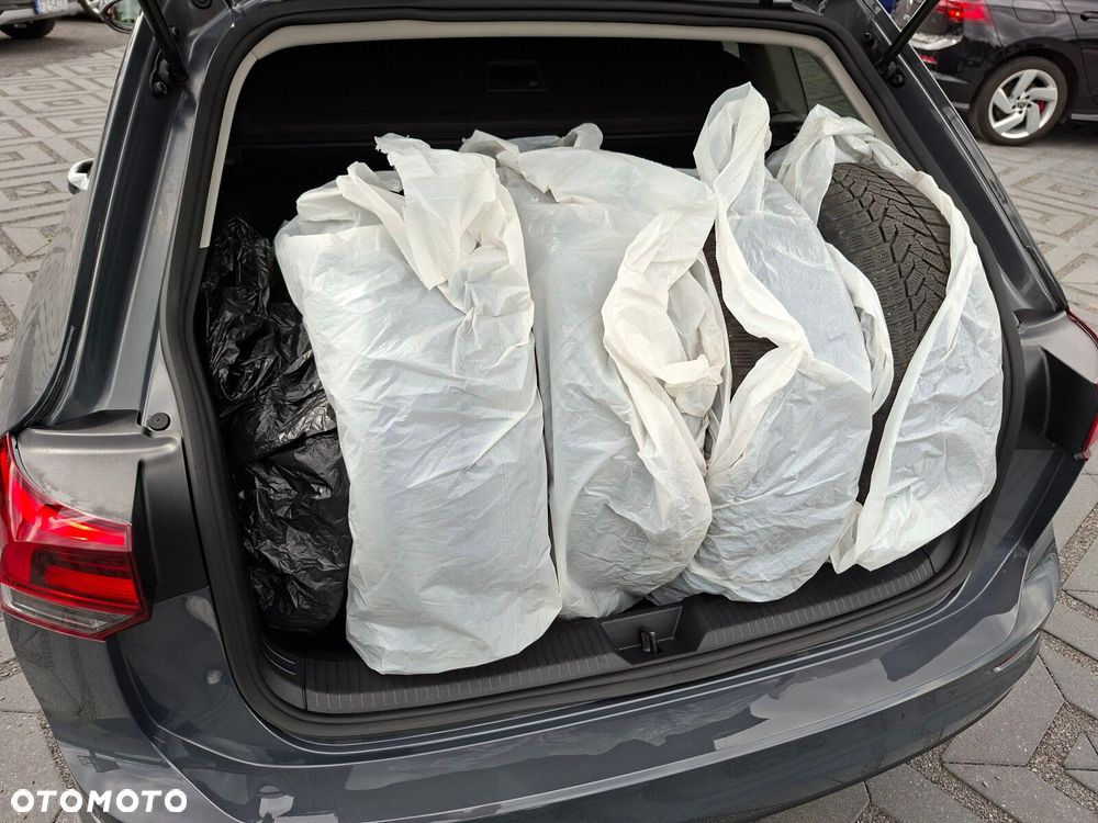 Volkswagen Golf - 14