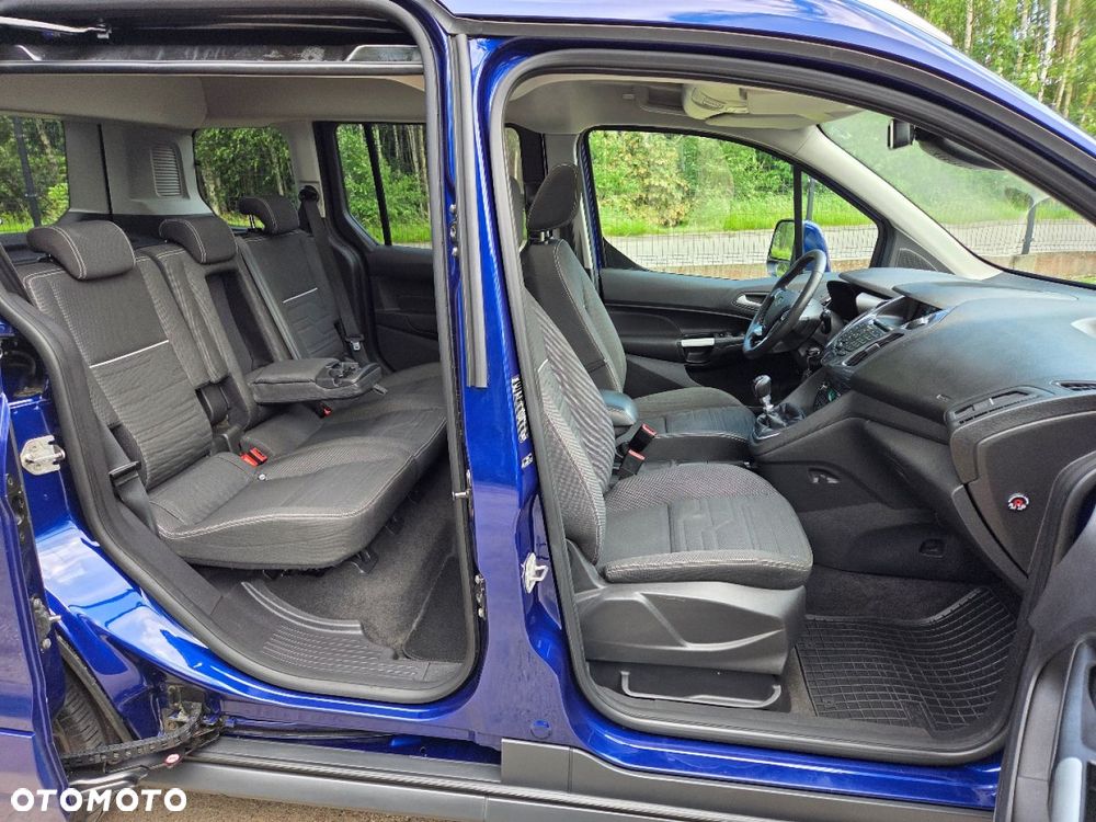 Ford Tourneo Connect - 17