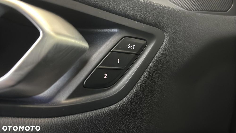 BMW Seria 2 218i M Sport - 31