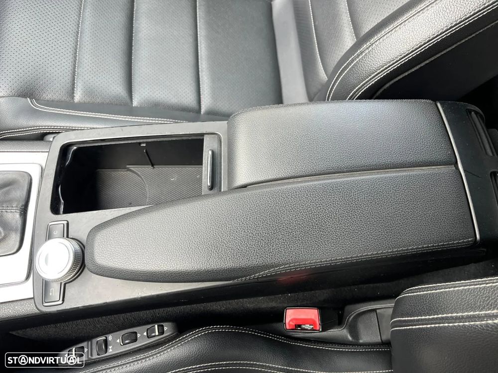 Mercedes-Benz E 250 - 12