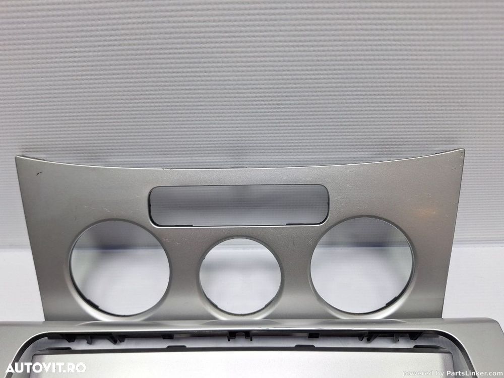 Treemuri consola centrala bord VOLKSWAGEN PASSAT Variant (3C5) [ 2005 - 2011 ] TDI (CBDC) 81KW|110HP OEM 3C0858069AE , 3C0864263G - 2