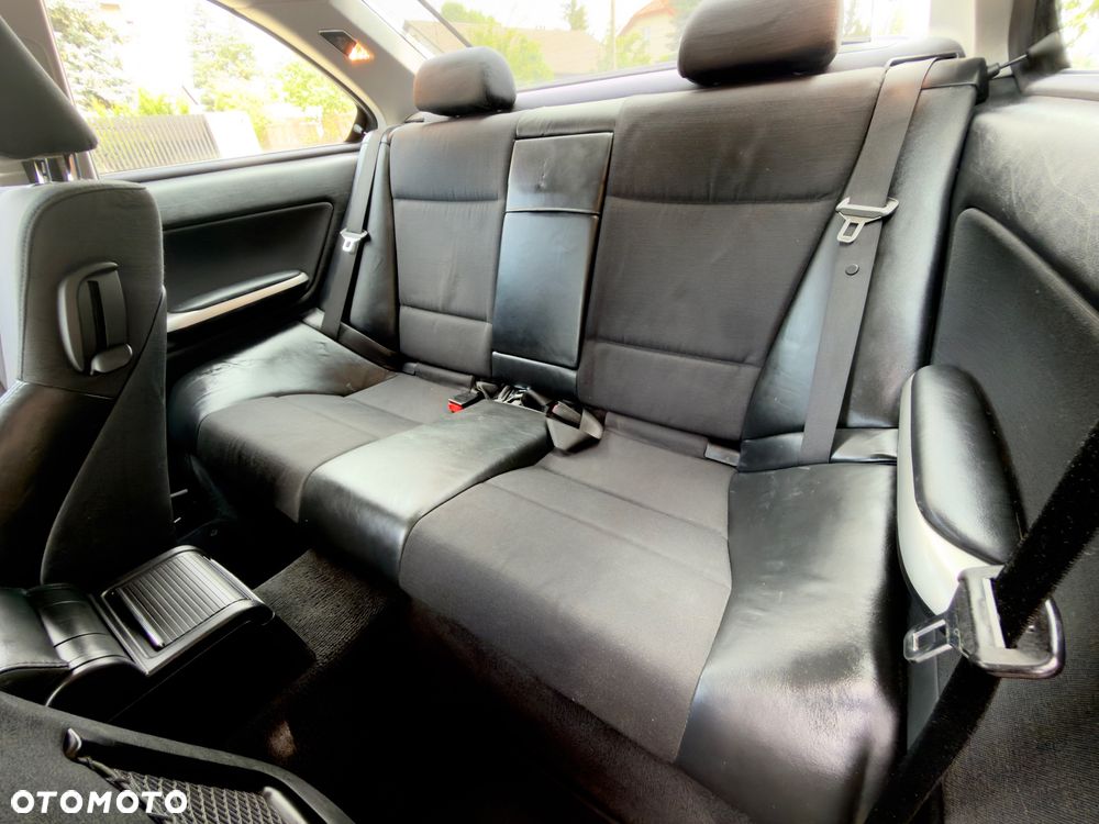 BMW Seria 3 330 Ci - 23