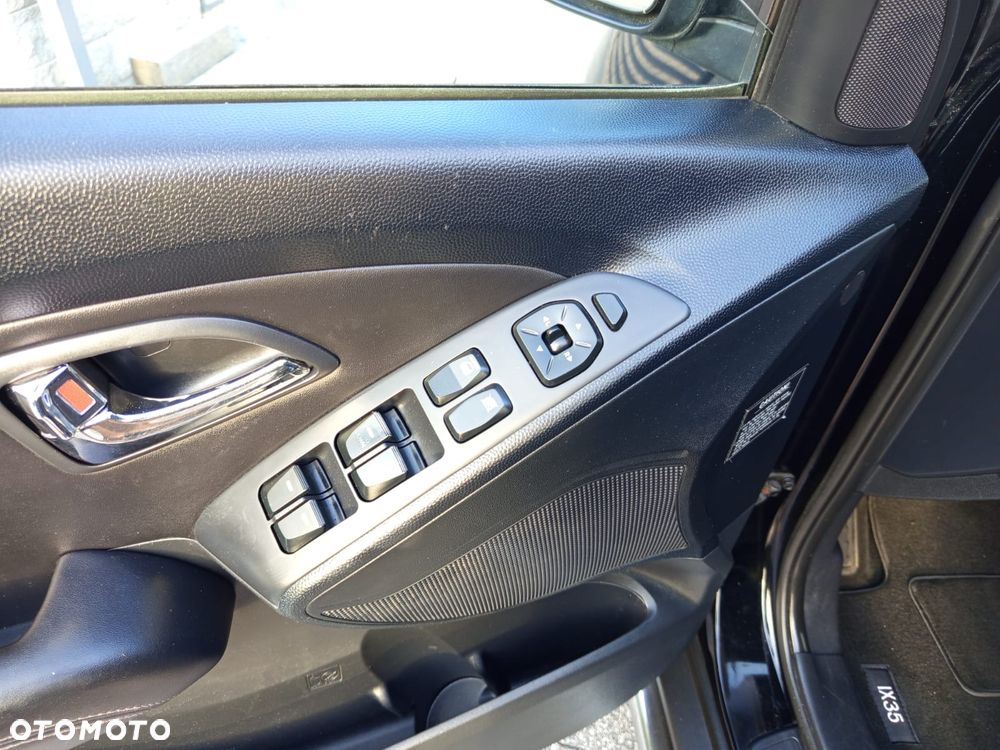 Hyundai ix35 2.0 CRDi 4WD Automatik Premium - 18
