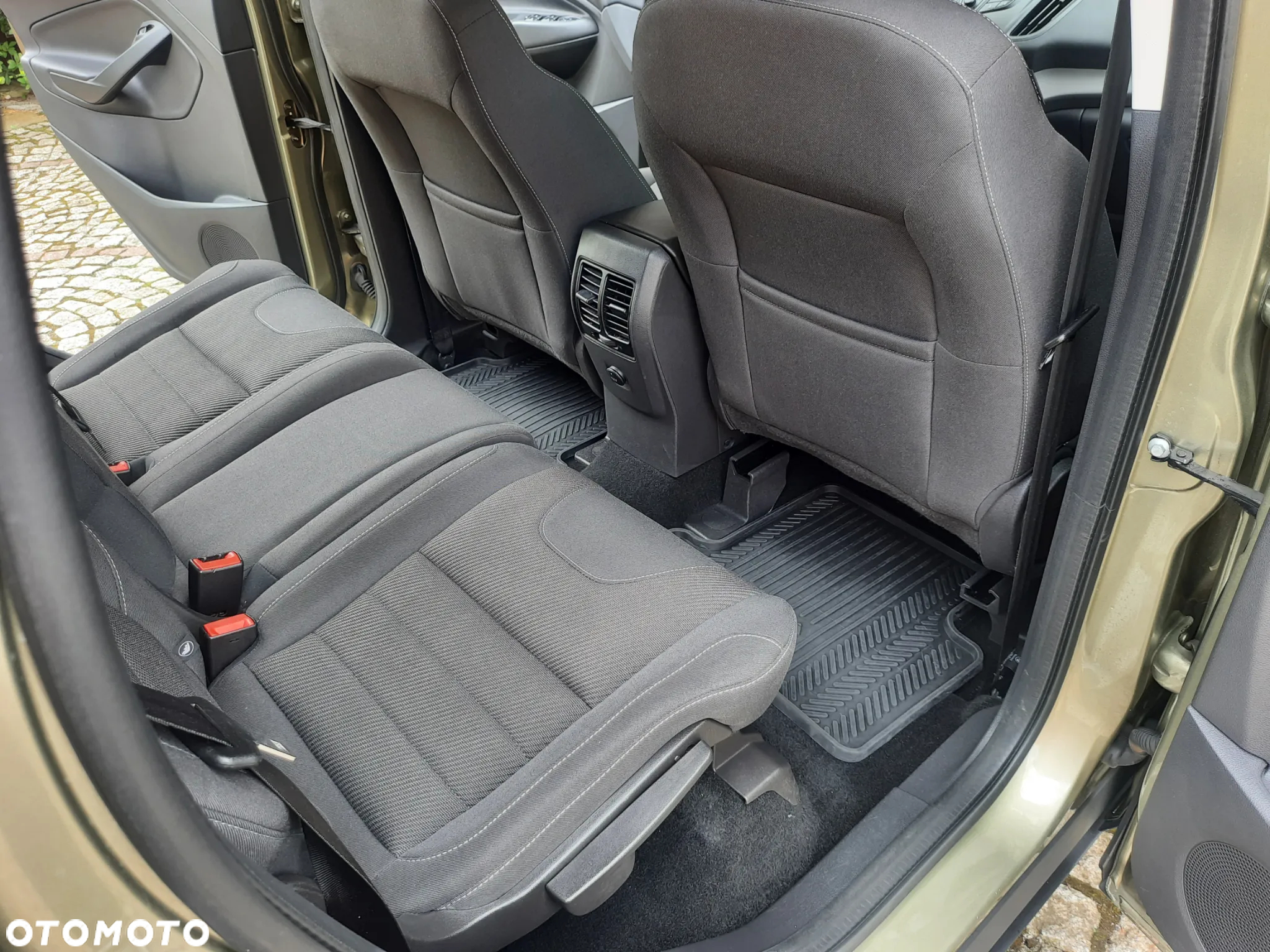 Ford Kuga 1.5 EcoBoost 2x4 Individual - 16