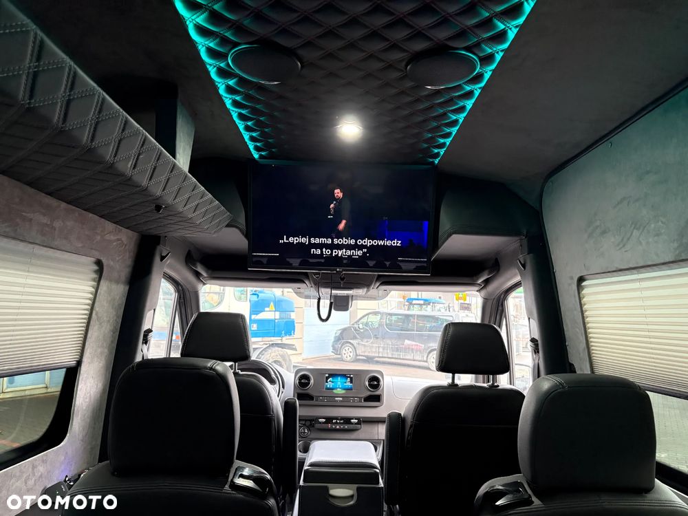 Mercedes-Benz Sprinter 907.255 - 21