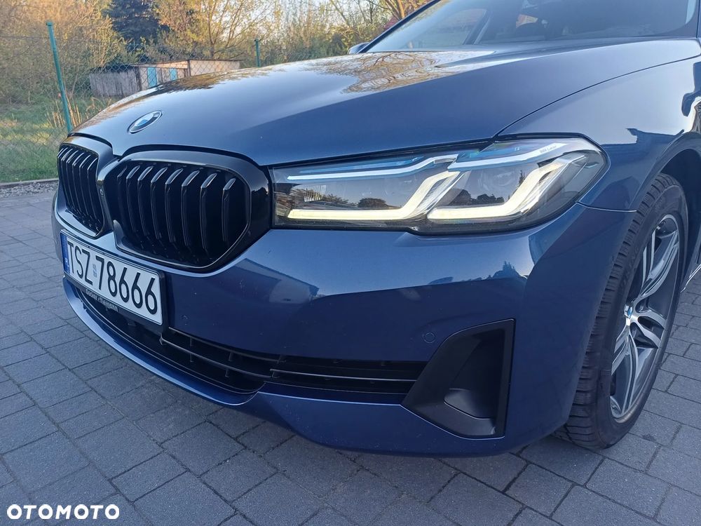 BMW Seria 5 520d M Sport Edition - 16