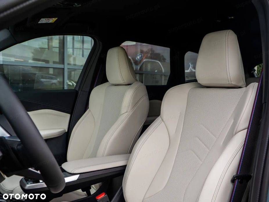 BMW X1 - 10