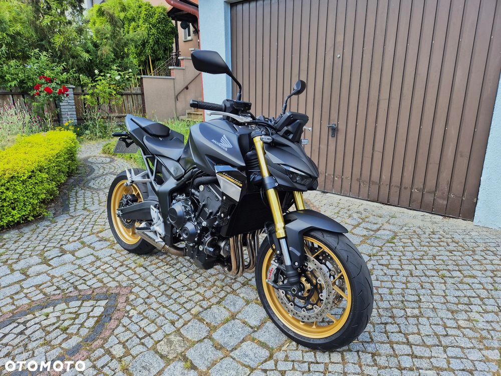 Honda CB - 2