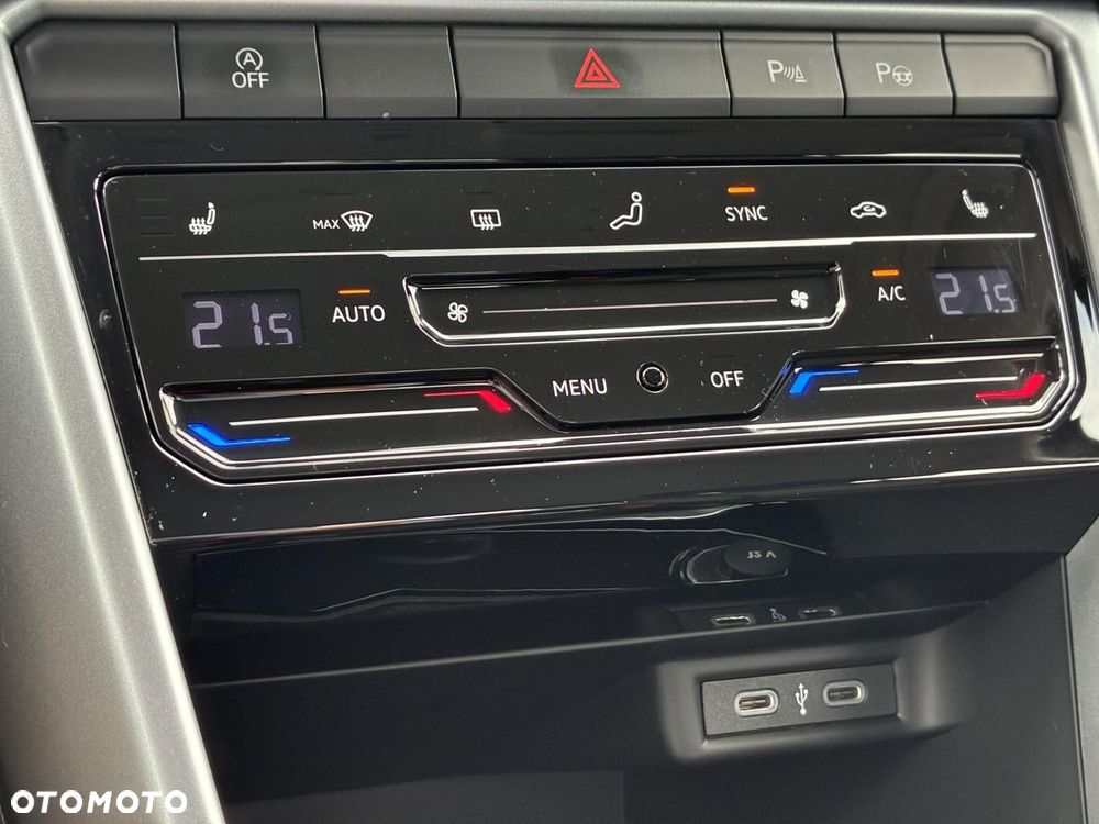 Volkswagen T-Roc 1.5 TSI Life Plus - 29