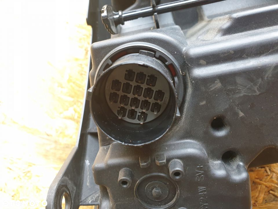 LAND ROVER RANGE EVOQUE LAMPA LEWA GJ32-13W030 - 6
