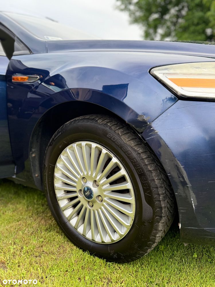 Ford Mondeo 2.0 TDCi Ambiente - 12