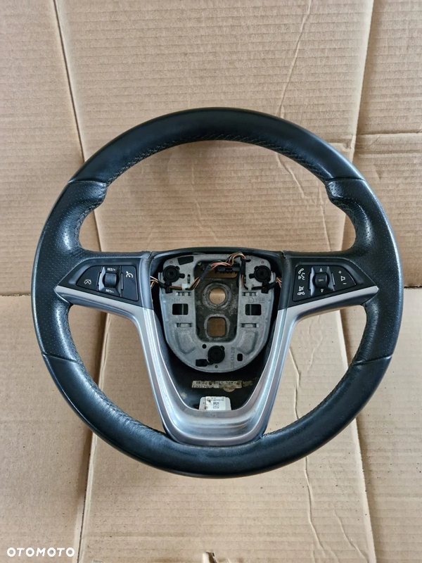 Kierownica skórzana skóra Opel Astra J IV Mokka Meriva B multi