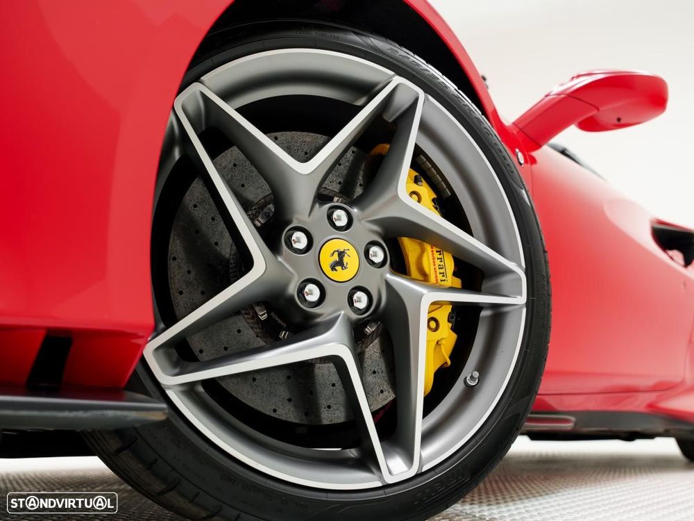 Ferrari F8 Tributo Spider - 9