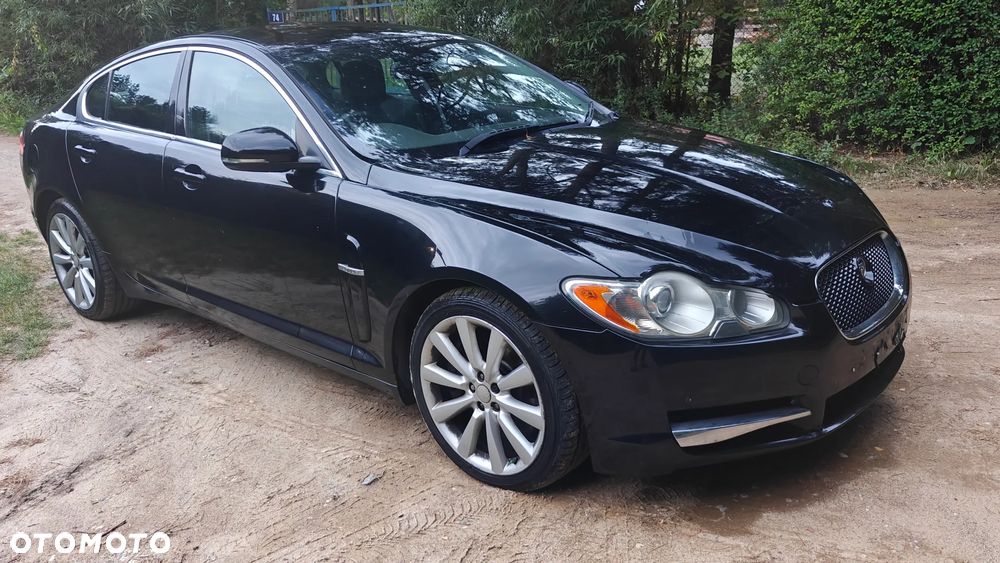 Jaguar XF - 10