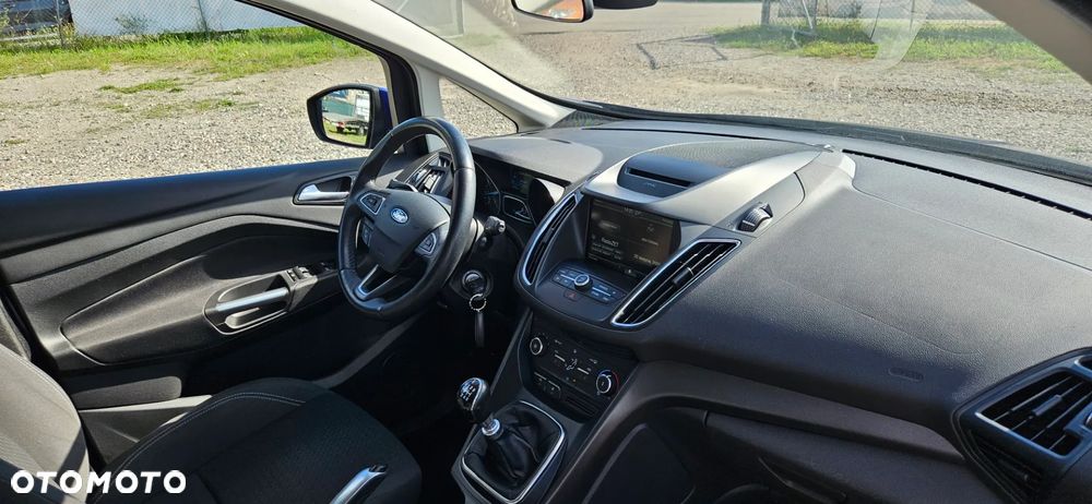 Ford Grand C-MAX - 19