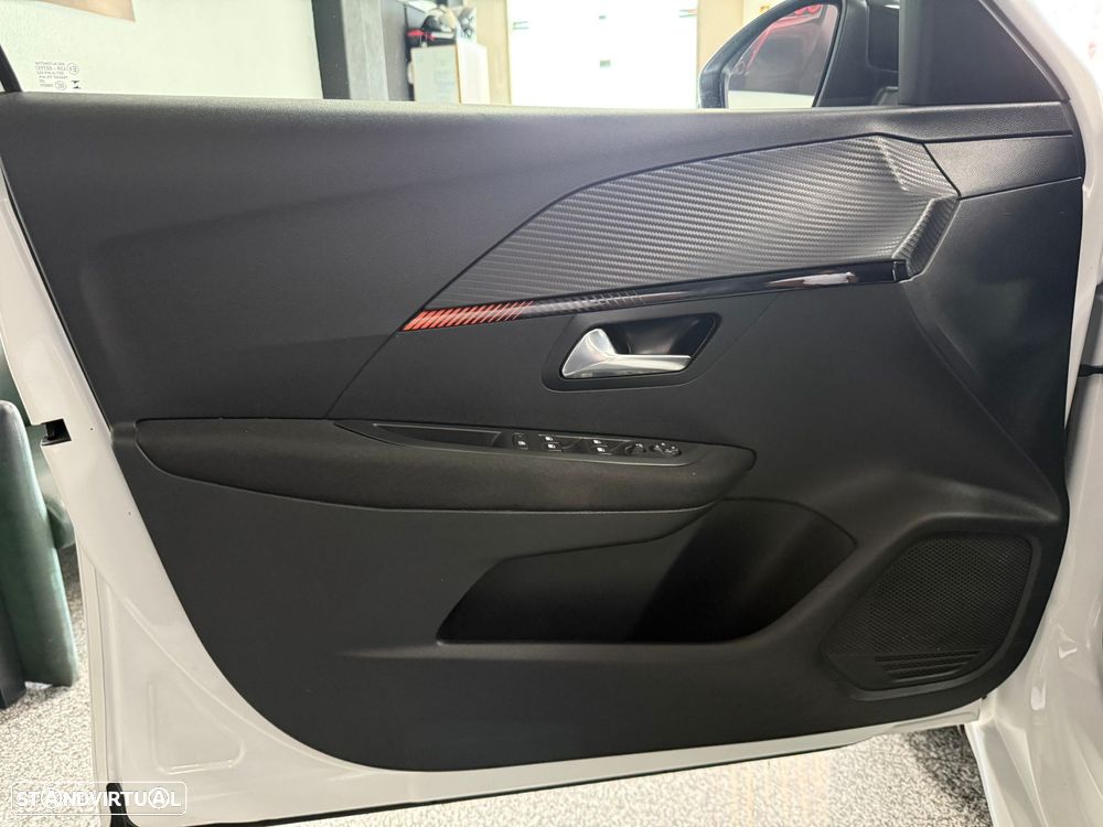 Peugeot e-208 50 kWh Allure - 25