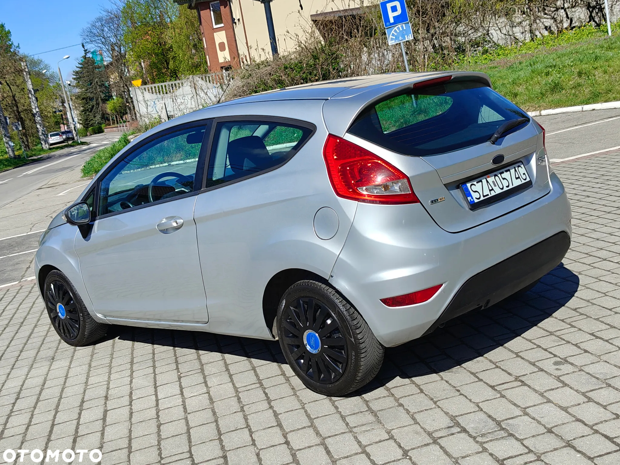 Ford Fiesta 1.6 TDCI Ambiente - 14
