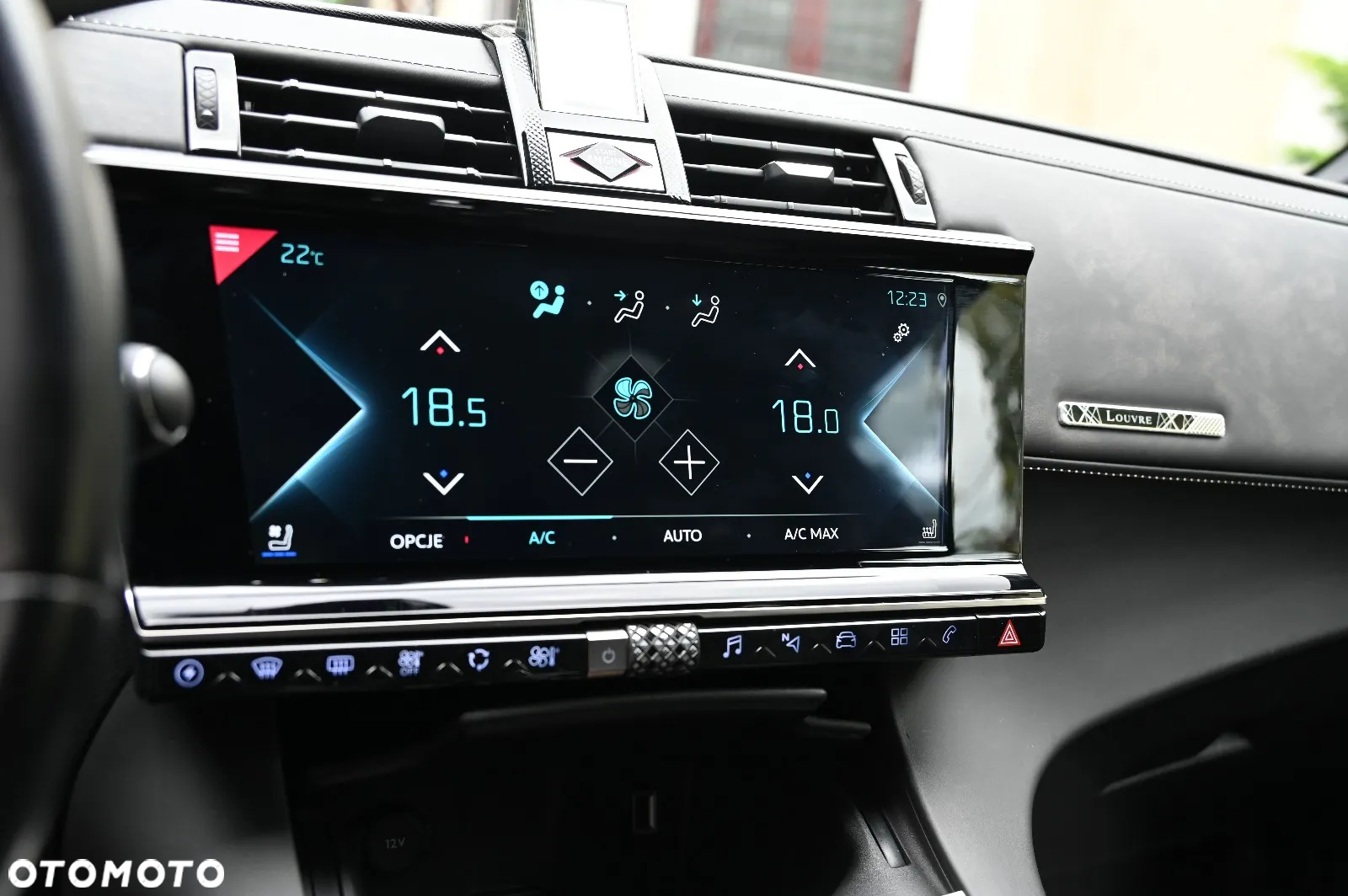 DS Automobiles DS 7 Crossback 1.6 E-Tense 4x4 Louvre - 24
