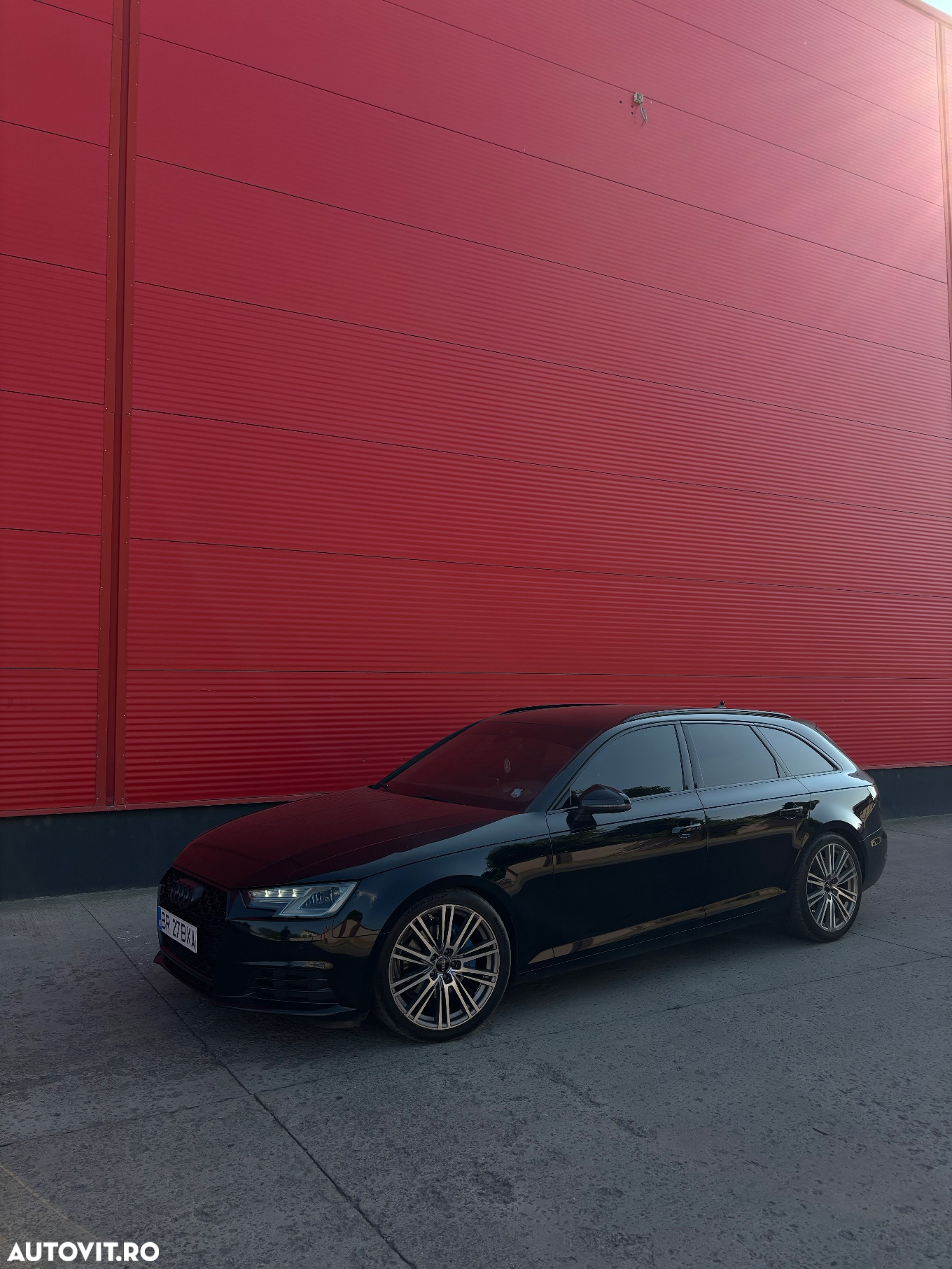 Audi A4 Avant 2.0 TDI S tronic Design - 2
