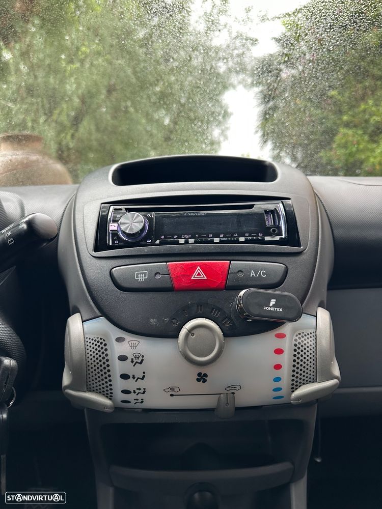 Toyota Aygo Black - 14