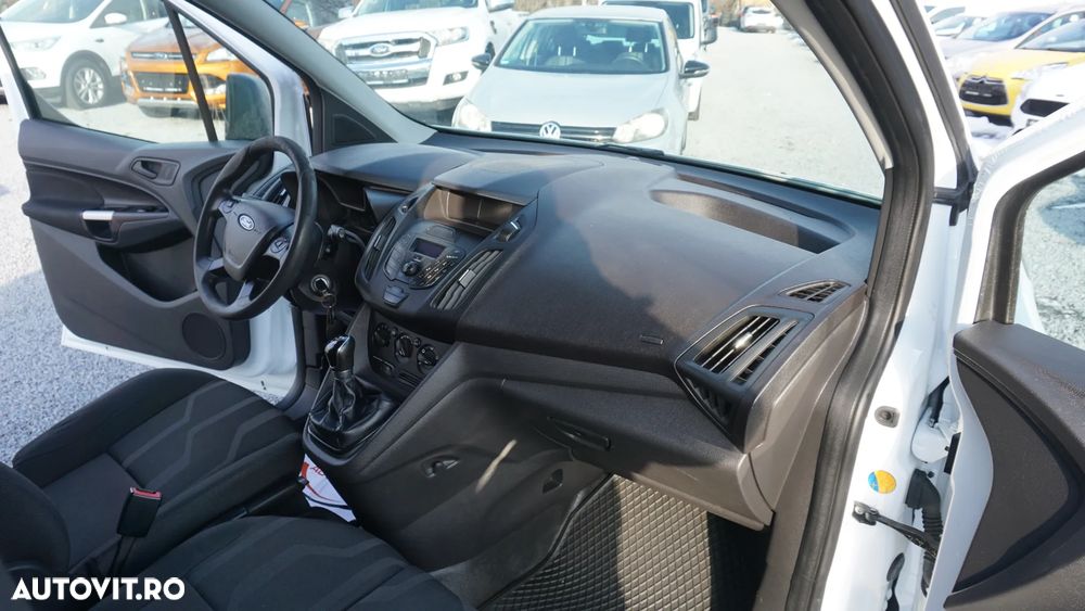 Ford Transit Connect - 13