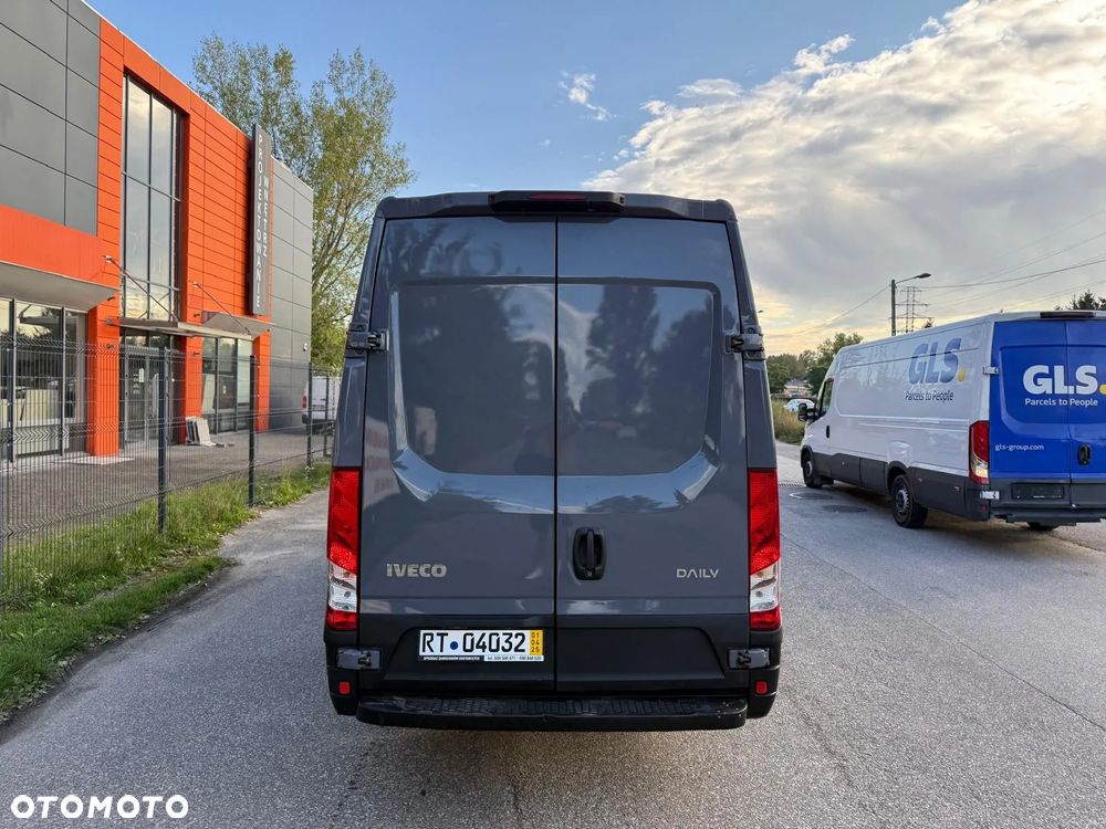 Iveco Daily 35S170, L4H2, Brygadówka 5os., HiMatic, Zadbane - 14