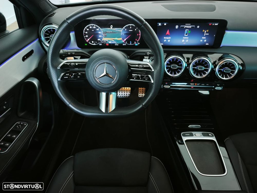 Mercedes-Benz A 180 d 8G-DCT Special Edition - 21
