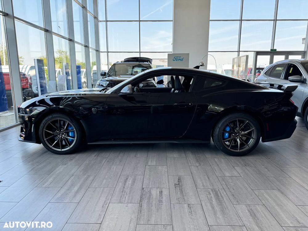 Ford Mustang - 6