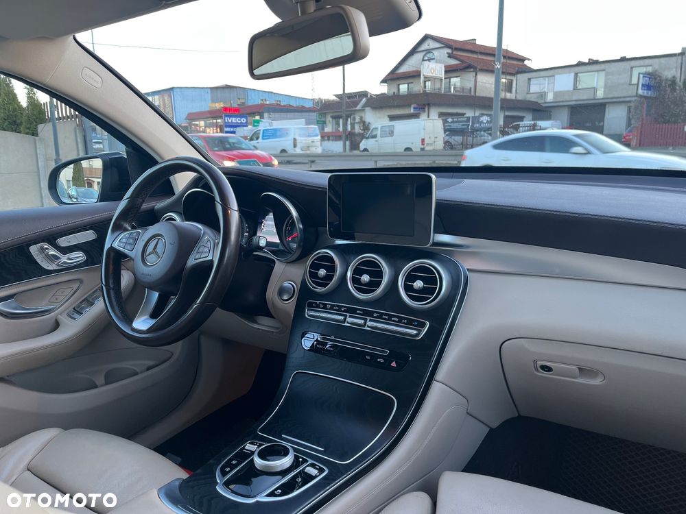 Mercedes-Benz GLC - 7