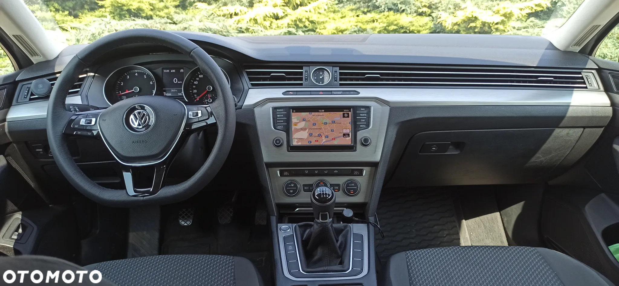 Volkswagen Passat 1.4 TSI BMT Comfortline - 19