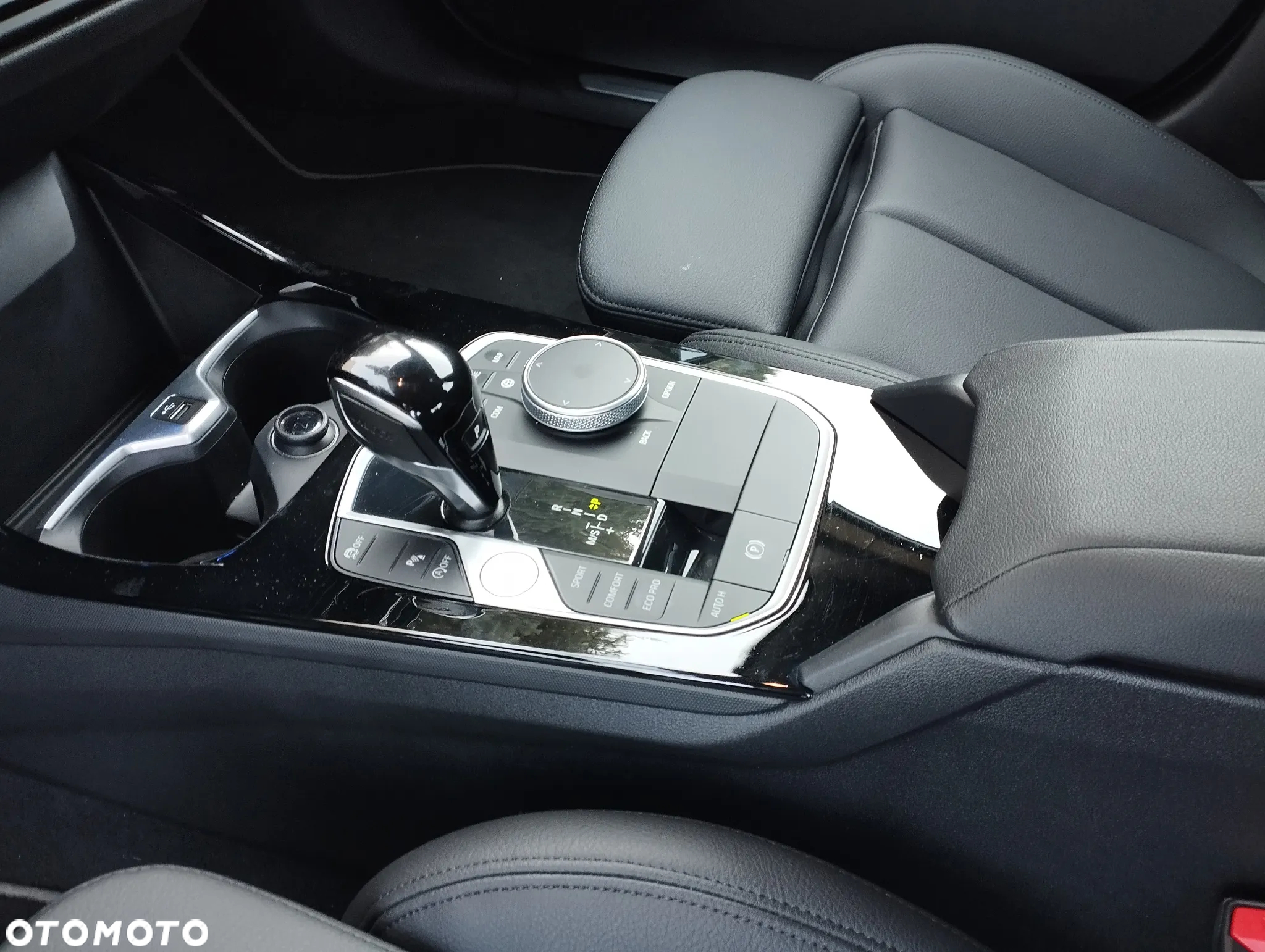 BMW Seria 2 218i Sport Line - 10