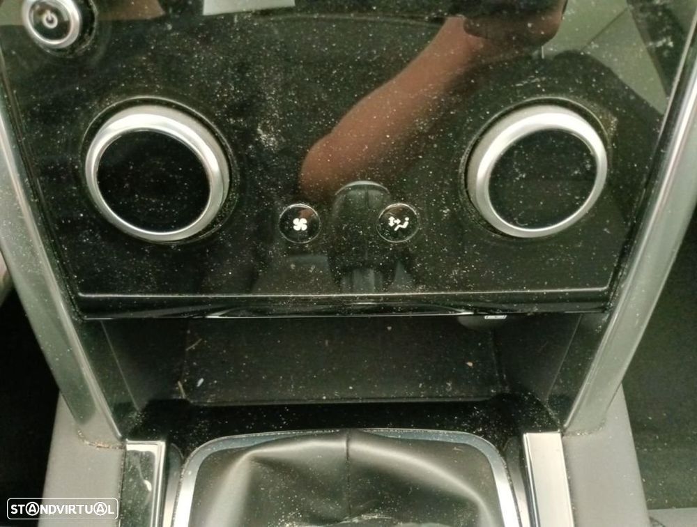 Land Rover Discovery Sport D150 FWD - 8