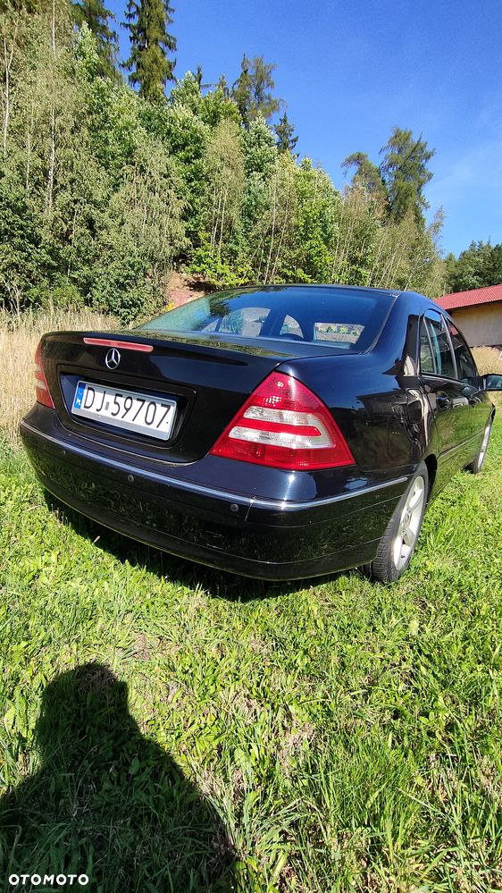Mercedes-Benz C-Class 2006 photo 5