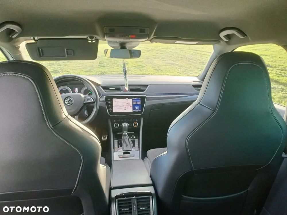 Skoda Superb 2.0 TSI Sportline DSG - 2