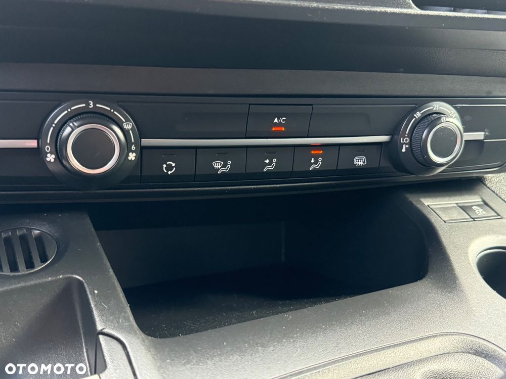 Peugeot Partner - 21