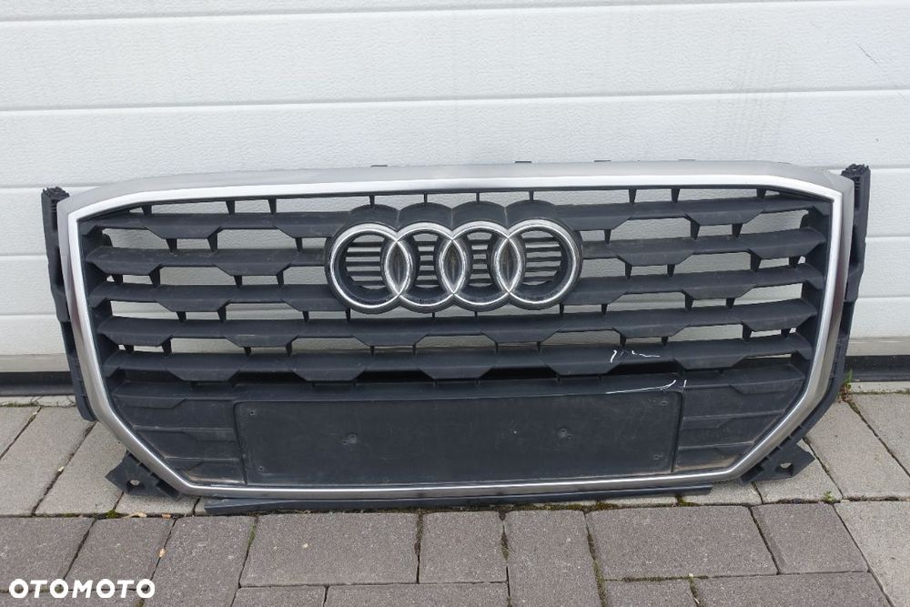 ATRAPA GRILL AUDI Q2 81A 16r.-