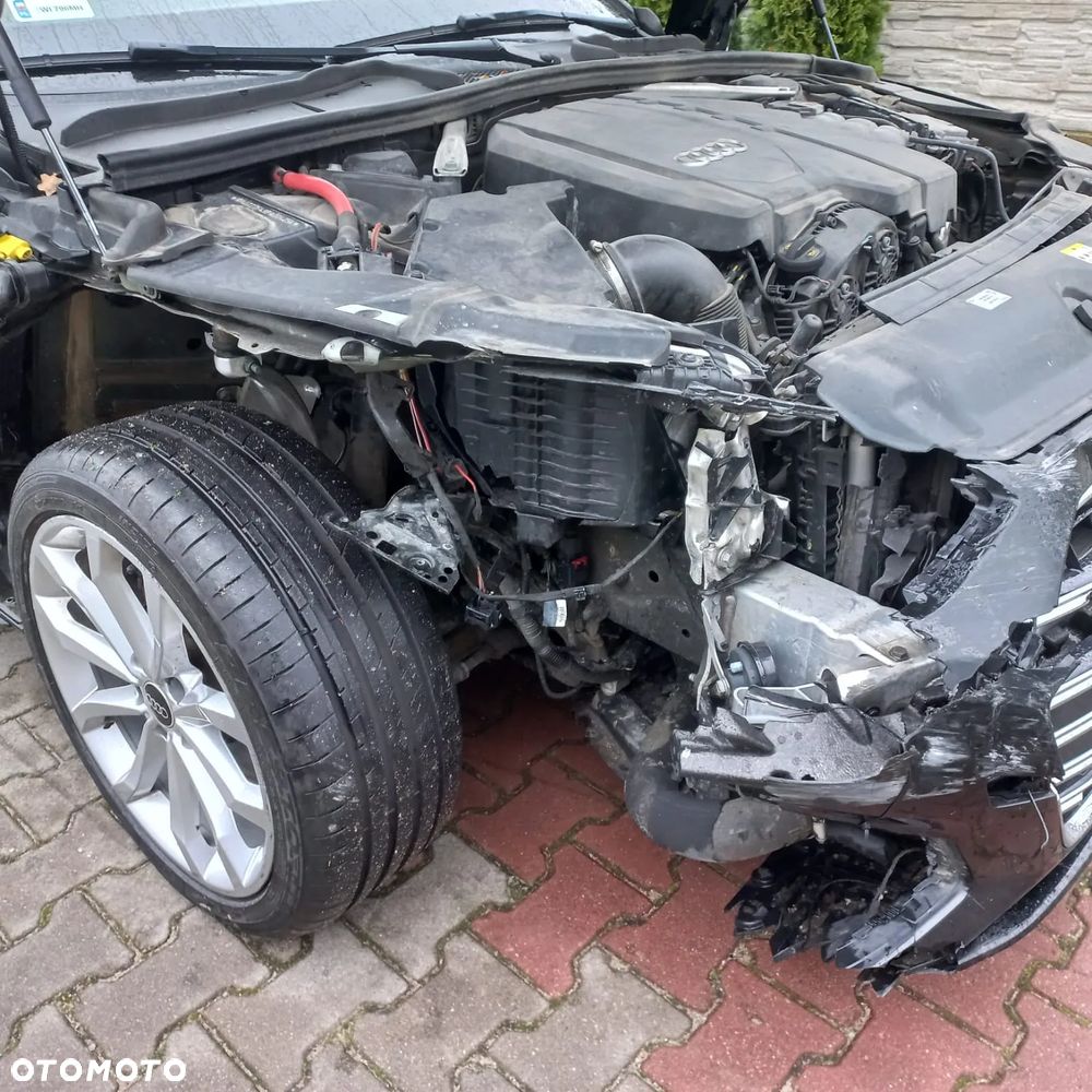 Audi A4 Limousine - 10