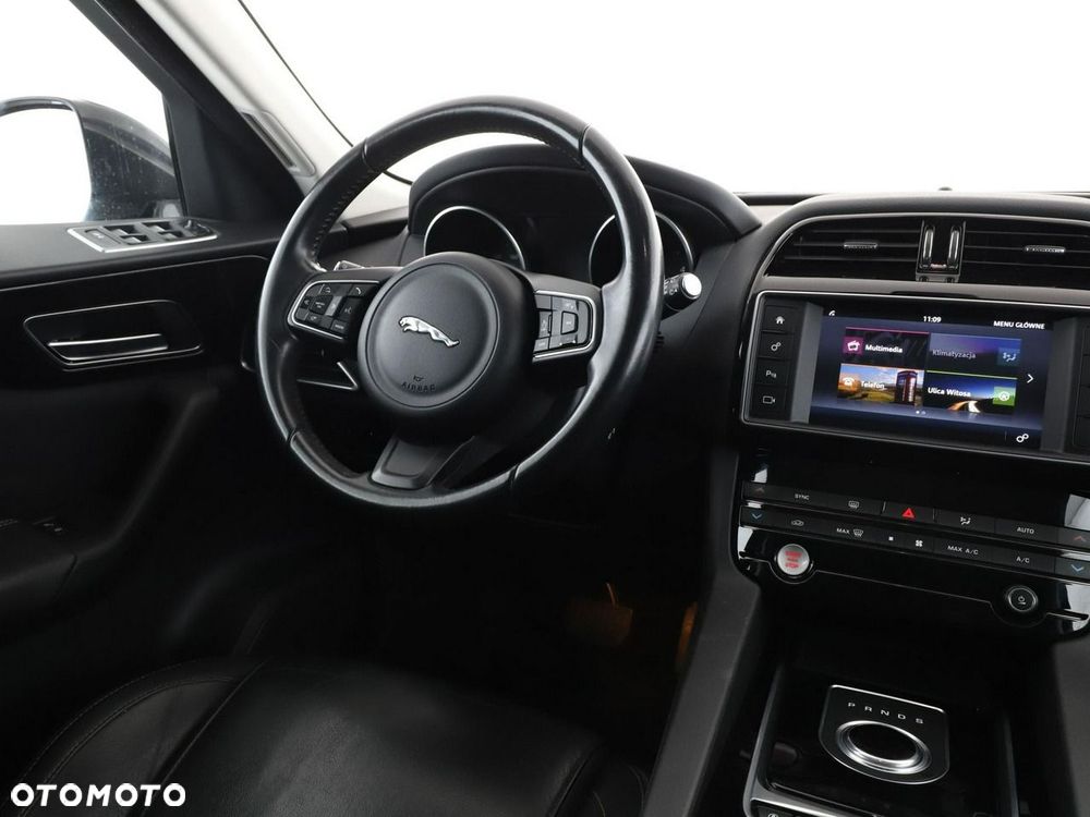 Jaguar F-Pace 20d AWD Prestige - 17