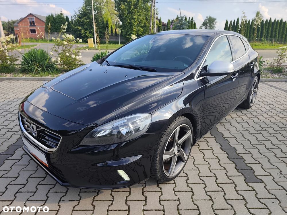 Volvo V40 D2 R Design - 1