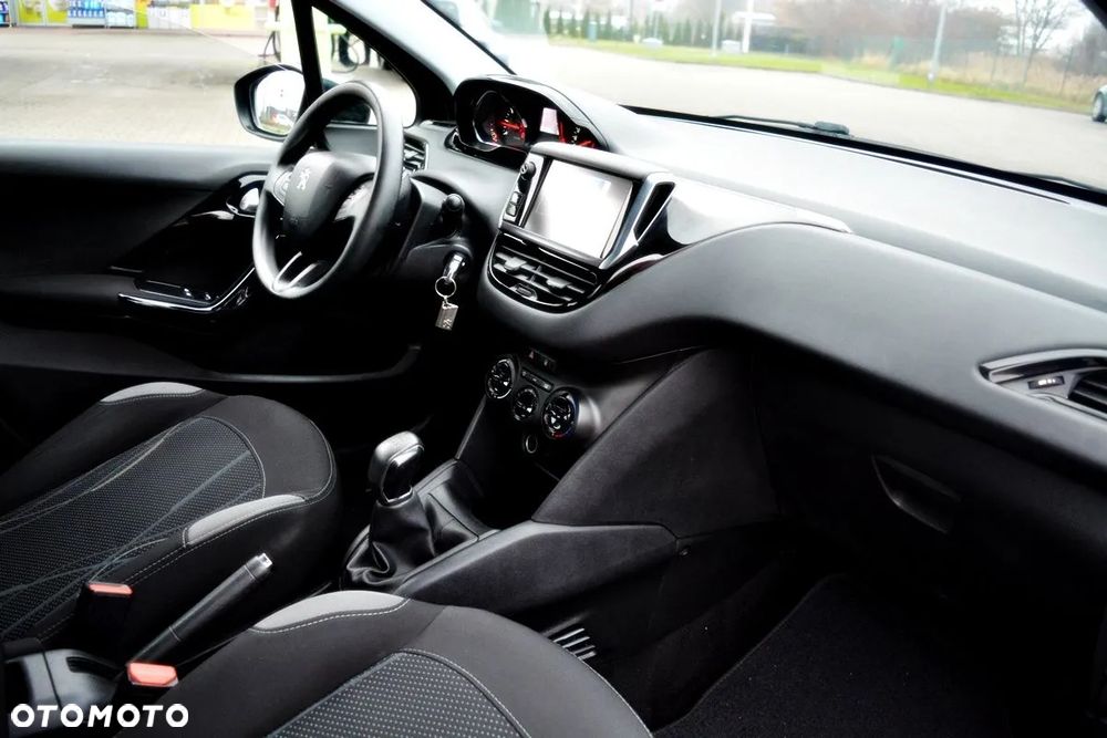 Peugeot 208 1.2 VTi Active - 13